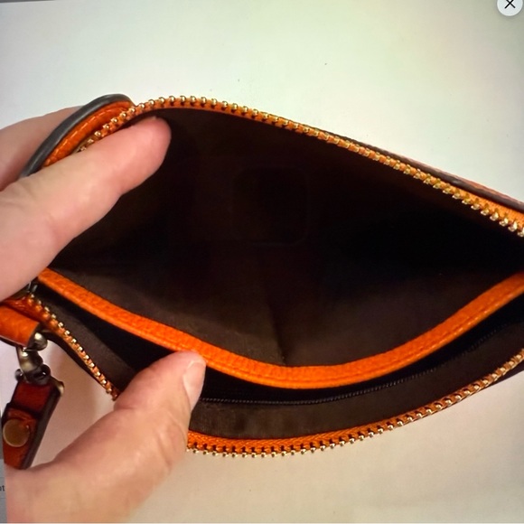 NWOT Just Millie orange leather Crossbody wristlet clutch - Picture 7 of 12